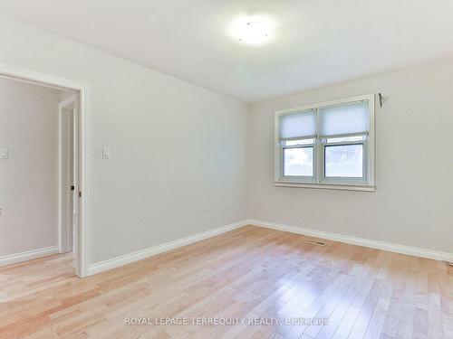 27 Crestridge Hts Rd, Toronto, ON - Indoor Photo Showing Other Room