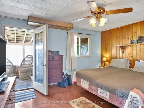 993 Cook Rd, Marmora And Lake, ON - Indoor Photo Showing Bedroom