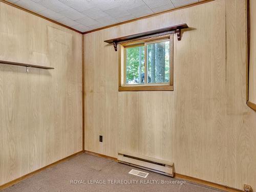 993 Cook Rd, Marmora And Lake, ON - Indoor Photo Showing Other Room