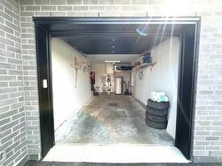 Garage - 