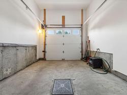 Garage - 