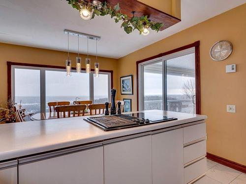 Kitchen - 179 Ch. Des Chênes, Sainte-Anne-Des-Lacs, QC - Indoor Photo Showing Kitchen