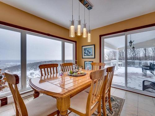 Dining room - 179 Ch. Des Chênes, Sainte-Anne-Des-Lacs, QC - Indoor Photo Showing Dining Room