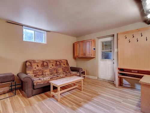 Salon - 373 Rue Baillargeon, Saint-Jean-Sur-Richelieu, QC - Indoor Photo Showing Other Room