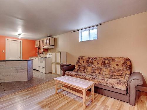 Salon - 373 Rue Baillargeon, Saint-Jean-Sur-Richelieu, QC - Indoor Photo Showing Living Room