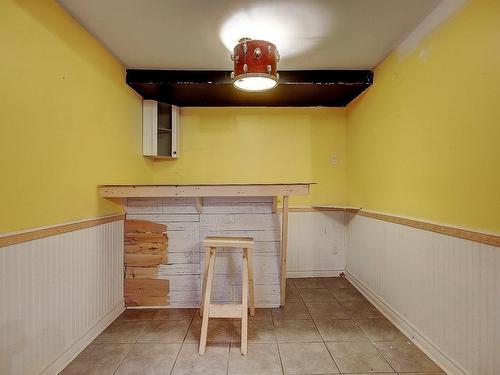 Bar - 373 Rue Baillargeon, Saint-Jean-Sur-Richelieu, QC - Indoor Photo Showing Other Room