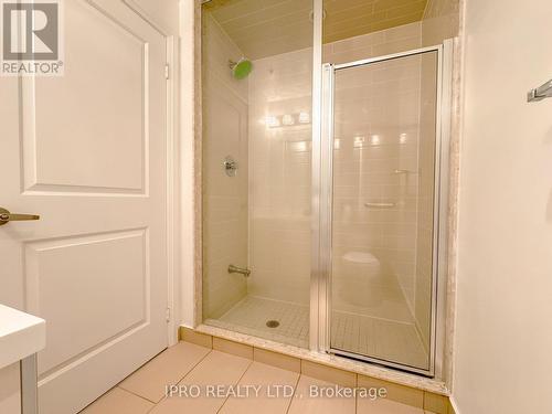 1611 - 65 Speers Road, Oakville (Old Oakville), ON - Indoor Photo Showing Bathroom