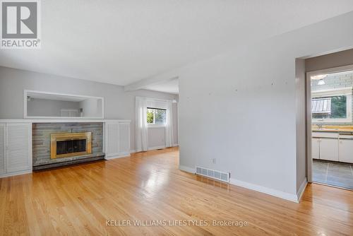 53 Silverdale Crescent, London, ON - Indoor Photo Showing Living Room With Fireplace