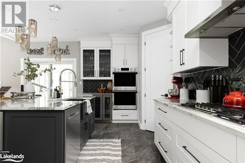 450 Fowlers Road, Huntsville, ON - Indoor Photo Showing Kitchen With Upgraded Kitchen