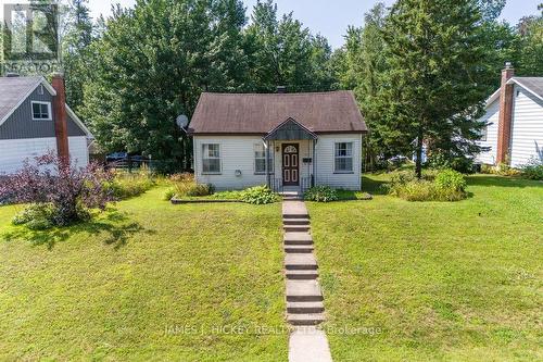 11 Wolfe Avenue, Deep River, ON - Outdoor With Facade