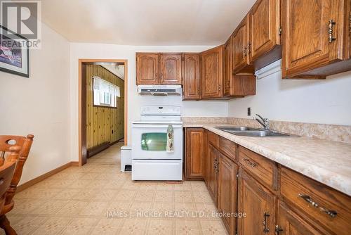 11 Wolfe Avenue, Deep River, ON - Indoor Photo Showing Kitchen With Double Sink