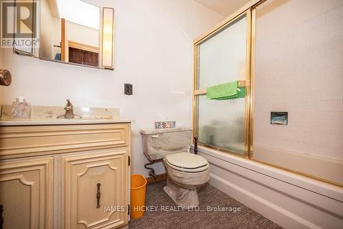 11 Wolfe Avenue, Deep River, ON - Indoor Photo Showing Bathroom