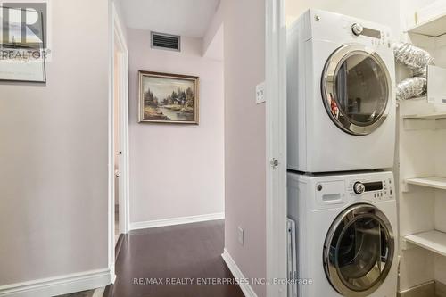 202 - 880 Dundas Street W, Mississauga (Erindale), ON - Indoor Photo Showing Laundry Room