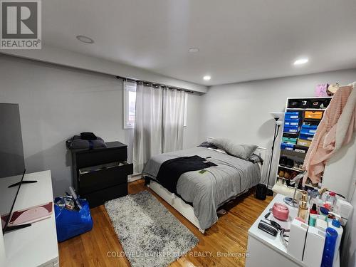 7606 Darcel Avenue, Mississauga (Malton), ON - Indoor Photo Showing Bedroom