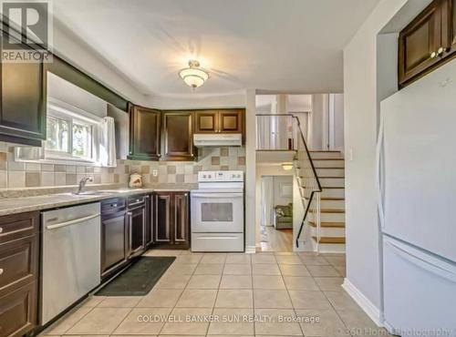 7606 Darcel Avenue, Mississauga (Malton), ON - Indoor Photo Showing Kitchen