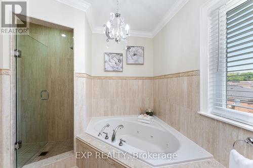 2 Rochdale Avenue, Toronto (Caledonia-Fairbank), ON - Indoor Photo Showing Bathroom