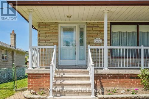 32 Killamarsh Drive, Toronto (York University Heights), ON 