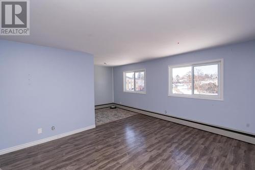 215 Meadow Park Cres, Sault Ste Marie, ON - Indoor Photo Showing Other Room