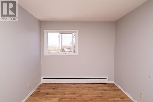 215 Meadow Park Cres, Sault Ste Marie, ON - Indoor Photo Showing Other Room