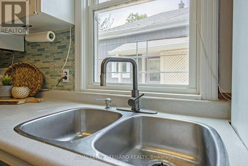 25 Askin Street, London, ON - Indoor Photo Showing Kitchen With Double Sink