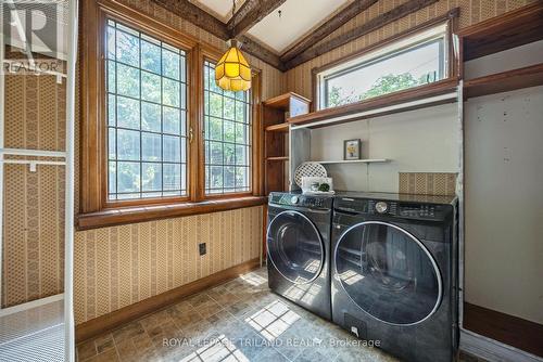 25 Askin Street, London, ON - Indoor Photo Showing Laundry Room