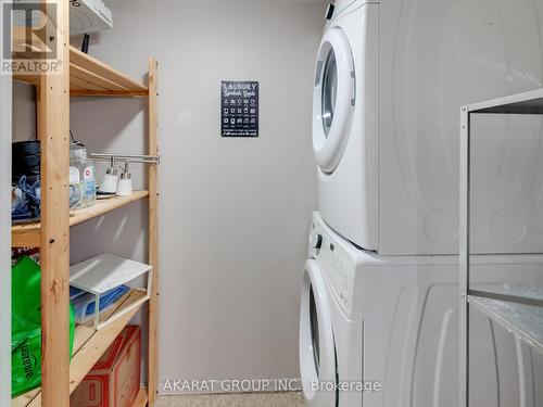 Ph05 - 633 Bay Street, Toronto, ON - Indoor Photo Showing Laundry Room