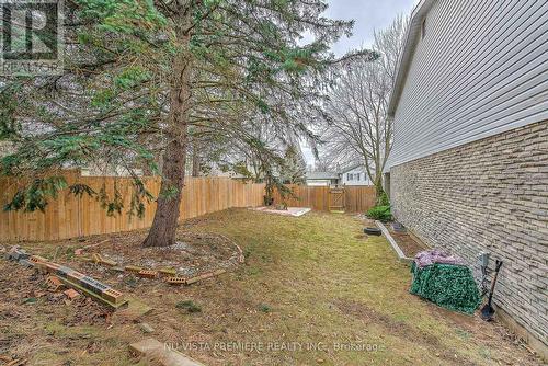 2 Pinegrove Crescent, London, ON - Outdoor