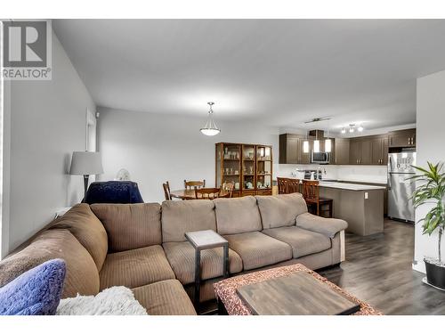 303 6798 Westgate Avenue, Prince George, BC - Indoor Photo Showing Living Room