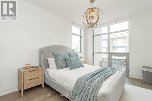 3736 Mangusta Court, Innisfil, ON - Indoor Photo Showing Bedroom