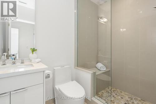 3736 Mangusta Court, Innisfil, ON - Indoor Photo Showing Bathroom