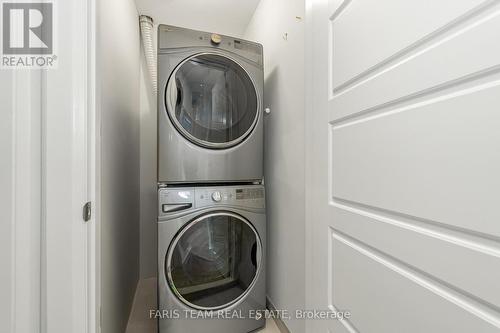 3736 Mangusta Court, Innisfil, ON - Indoor Photo Showing Laundry Room