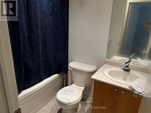 Th42 - 11 Niagara Street, Toronto (Waterfront Communities), ON - Indoor Photo Showing Bathroom