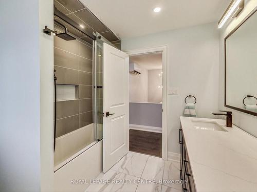 95-6540 Falconer Dr, Mississauga, ON - Indoor Photo Showing Bathroom