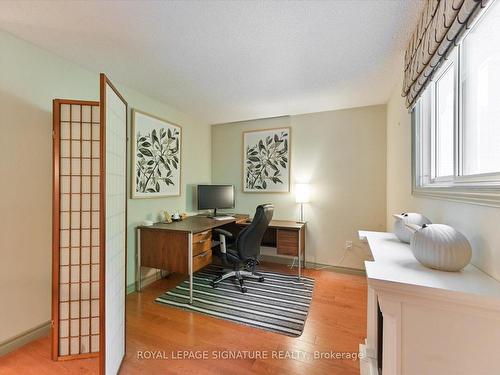 2368 Folkway Dr, Mississauga, ON - Indoor Photo Showing Office