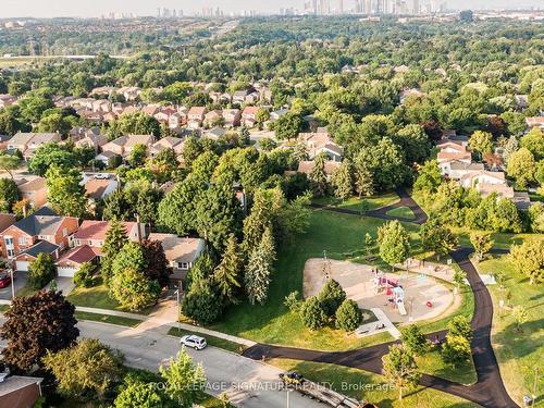 2368 Folkway Dr, Mississauga, ON - Outdoor With View