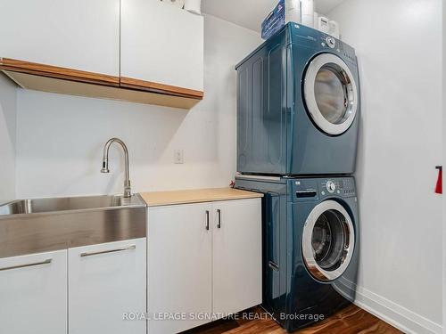 3452 Hannibal Rd, Burlington, ON - Indoor Photo Showing Laundry Room