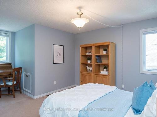 79 Ironstone Dr, Cambridge, ON - Indoor Photo Showing Bedroom