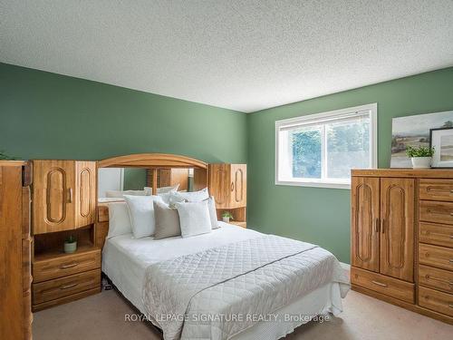 79 Ironstone Dr, Cambridge, ON - Indoor Photo Showing Bedroom