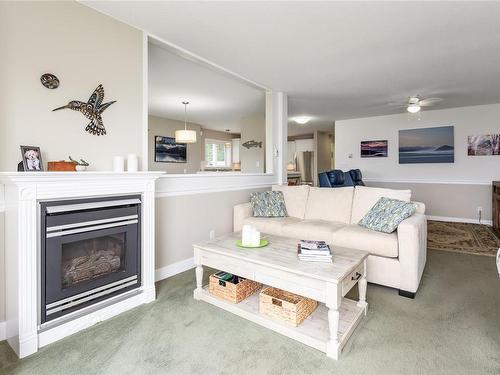 6-1876 Comox Ave, Comox, BC - Indoor Photo Showing Living Room With Fireplace