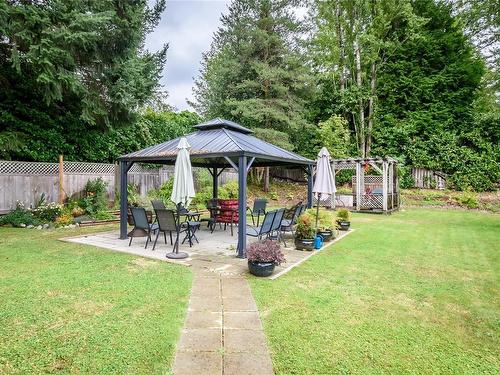 6-1876 Comox Ave, Comox, BC - Outdoor With Backyard