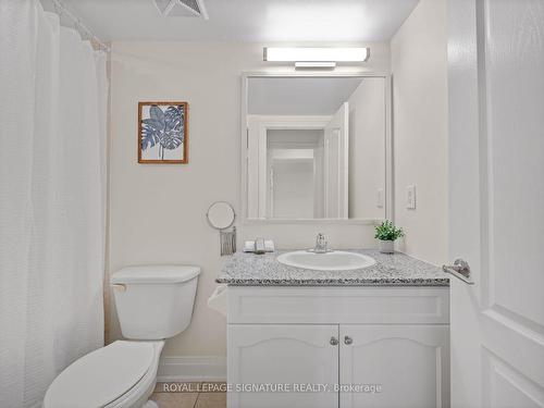 122-10 Mendelssohn St, Toronto, ON - Indoor Photo Showing Bathroom