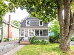 6304 Almon Street  Halifax, NS B3L 1V3