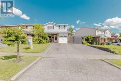 32 SIMMONS BOULEVARD  Brampton (Madoc), ON L6V 3V5