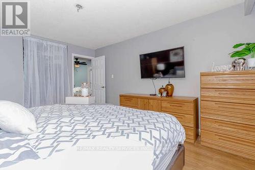 32 Simmons Boulevard, Brampton (Madoc), ON - Indoor Photo Showing Bedroom