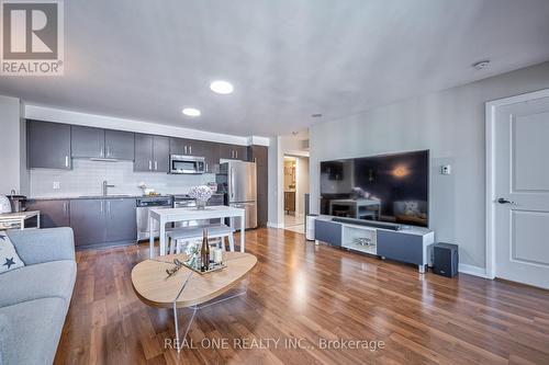 2316 - 17 Anndale Drive, Toronto (Willowdale East), ON - Indoor Photo Showing Living Room