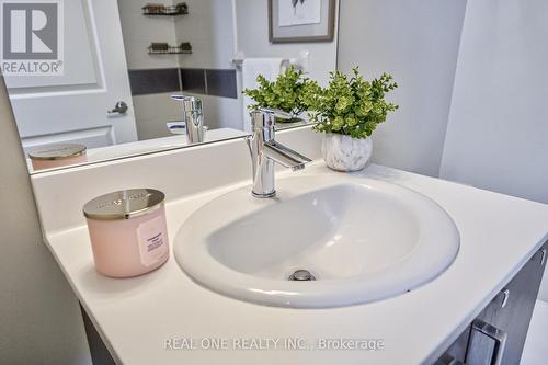 2316 - 17 Anndale Drive, Toronto (Willowdale East), ON - Indoor Photo Showing Bathroom