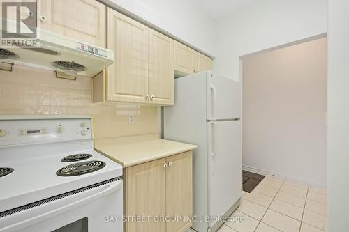 107 - 5039 Finch Avenue E, Toronto (Agincourt North), ON - Indoor Photo Showing Kitchen