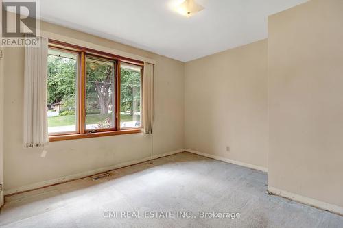 877 Condor Drive, Burlington (Lasalle), ON - Indoor Photo Showing Other Room