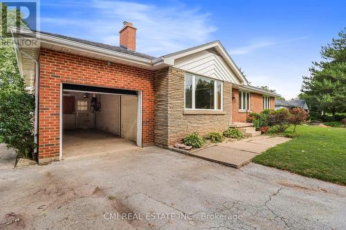 877 Condor Drive, Burlington (Lasalle), ON - Outdoor