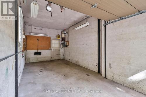 877 Condor Drive, Burlington (Lasalle), ON - Indoor Photo Showing Garage